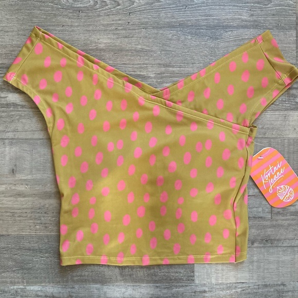 Kortni jeane lime dots off the shoulder bikini top - Picture 2 of 3